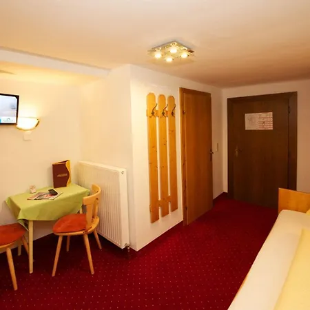 Alpenrose 게스트하우스 3*