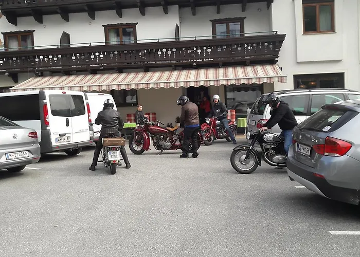 Alpenrose Vendégház 3*